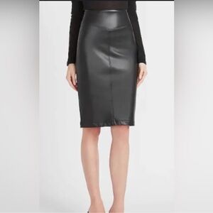 Express Midi Skirt